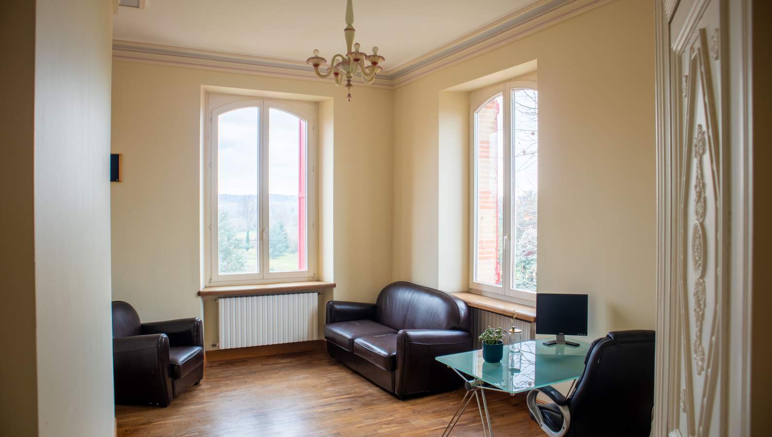 Bureau et sa salle de bain privée au cœur d’un Domaine